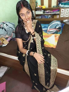 Sweet-priyaa Bueety Pic