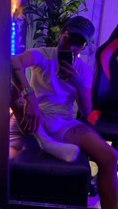 Samuel_thompson 🧡😏 more?… slika 3