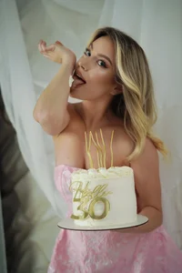 Happy 30 💓 de AnnastasiaMills  2 Imagens