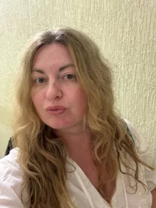 Amelia-Diamond Public Pic