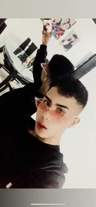 AlanNaughtyのMe ;)の枚の写真