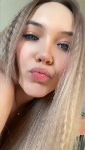 Hey,It's me de -HollyWay-  6 photos