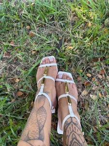 juliane_sweer1 feet . Pic 9