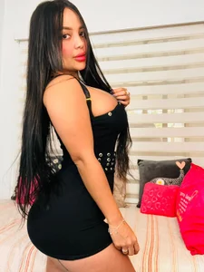 Serafina_del_Mar__ Public Pic 3