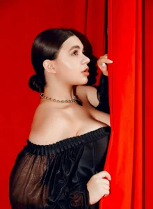 Luna_Kira Public Pic