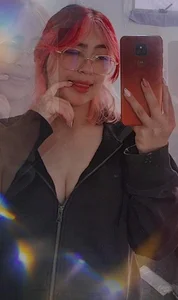 PinkyyPieee_ Public Pic 2