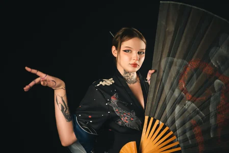 SherriMartinez A spooky marionette in your hands Pic 2