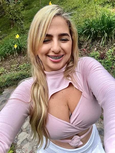 sammyqueenx21 kullanıcısının for a good and beaty place albümü -  2 fotoğraf