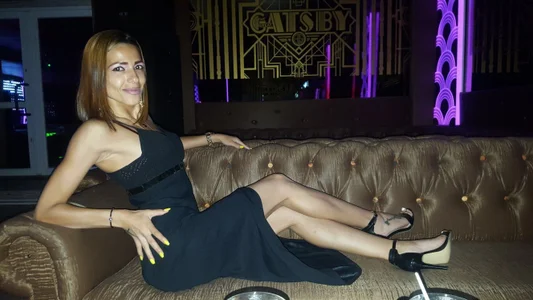 PlayfulShow Public Poză