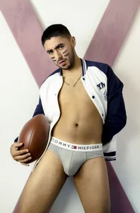 ItsMeEros: Soccer boy ( 3 фото)