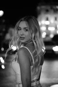 Kelly__Gray 💚 Pic 2