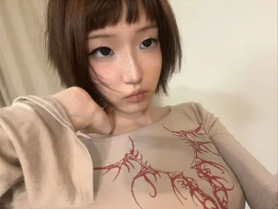 ShainaSchardein Public Kuva 2