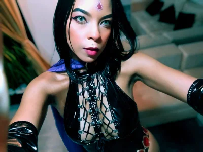 Hannahs_NapitのCOSPLAY RAVEN 💜🖤の 4枚の写真