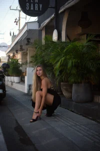 sunsetwithavaaThe Muse of the Golden Hour图片 4