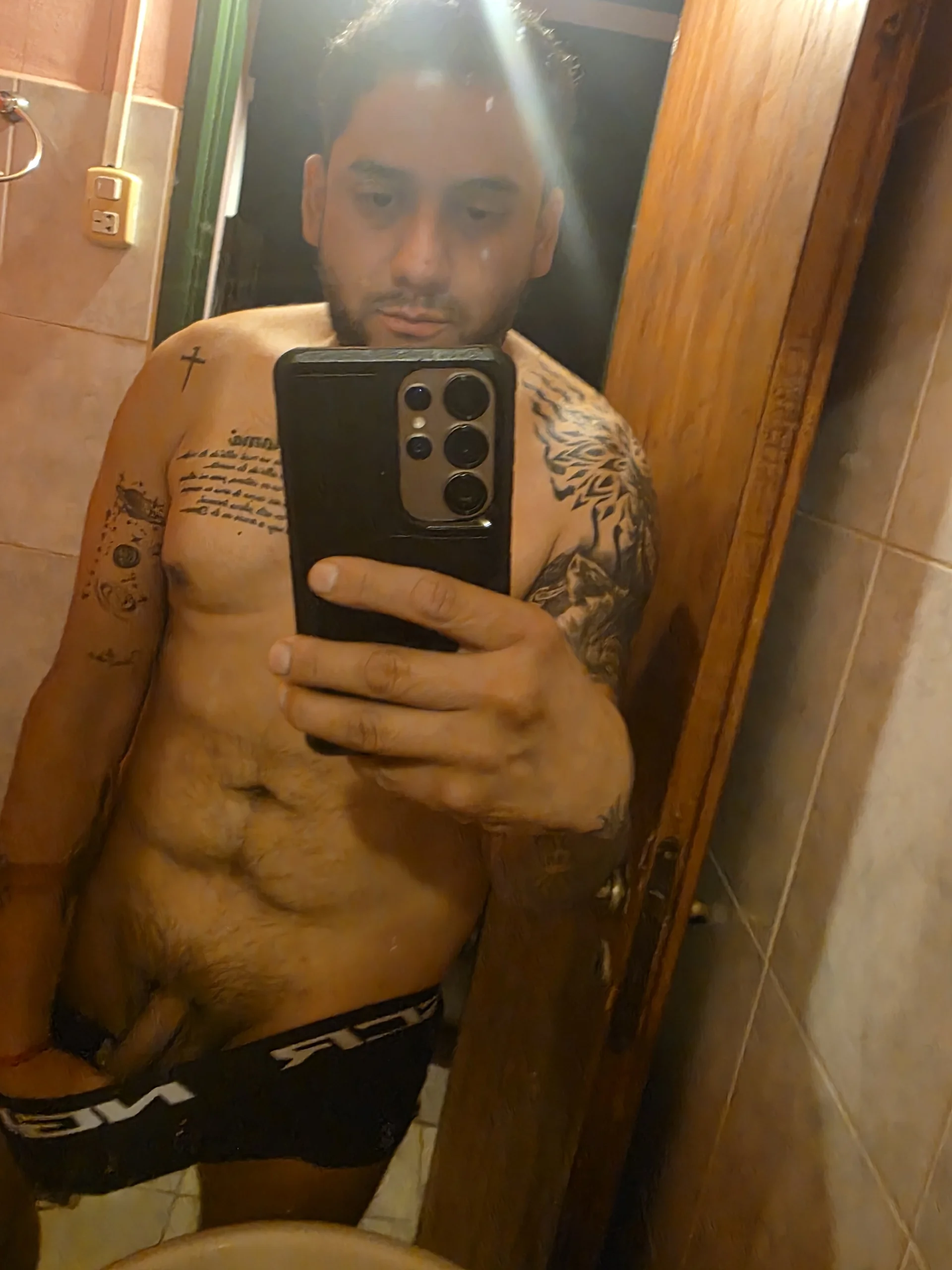 Omar90sala Soy cuerpo normal slika 2