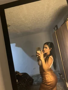 LindseyConnors Public Gambar 5