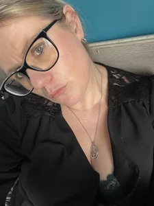 lady_gloria69 Public Pic 2