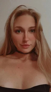 HelenGreerr Public Pic 3