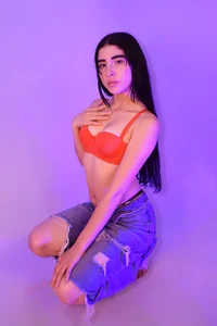 Melodi_velasquez PHOTOSHOOT💋 Foto 2