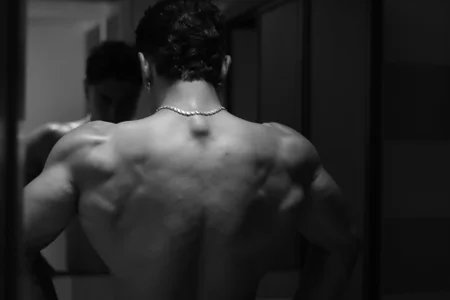 BYN de MR_MUSCLE  4 Imagens