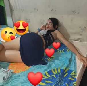 Natysha__ Public  2টি ছবি