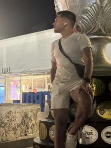 Mi bulge in the street de fbriJrez  3 Imagens