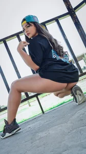 KimDevinne Outdoor Pic 4