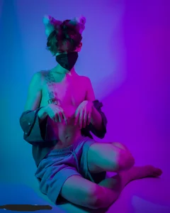 AndrewwCarter2 Neon 😈 Immagine  2
