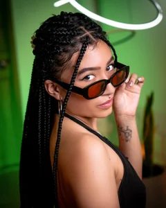 tony_and_sophia Sophia model Pic 5