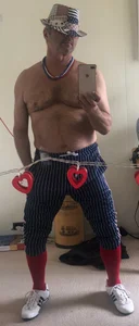 hotdadbod Having fun before my July 4th cam show :) Εικόνα