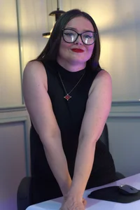 brennastone At the Office 🧐 Pic 5