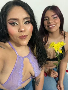 nicky_andcamil We are the most beautiful flowers Pic 2