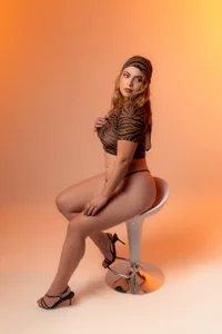 Caroline_Laurent_ sexy ❤️ slika 2