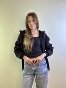 DesiraeGroth Public Pic 3