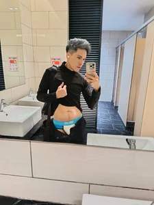 I am more on submissive de Cipher-L Foto 2