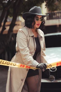 Zdjęcia MaddyGray_ THE PERFECT CRIME DISGUISED AS A WOMAN: 