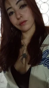aura_r Public Pic 5
