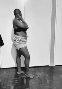 MzandihottiePublic图片 5