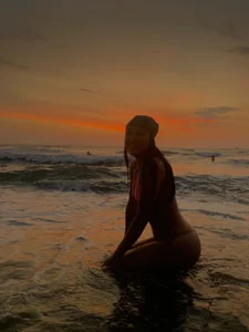 Dafne_HillssMy first time on the beach 🥰图片