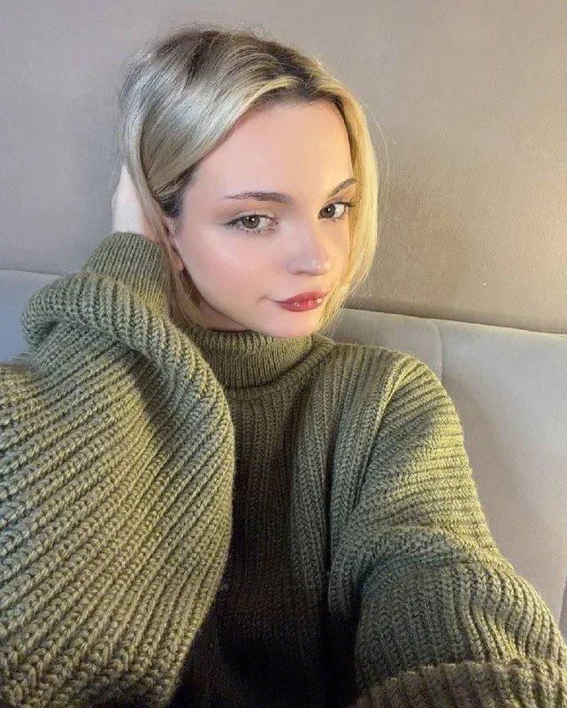 MaryFlare: Public ( фото)