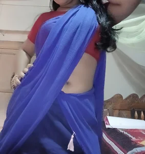 traditional_Jaanvi Public Pic 3