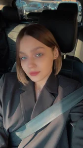 RosseLavish Public Pic 3