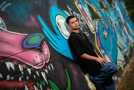 JuanSixx_: Public ( 4 фото)