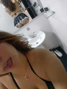 Revenge-Couple fotos Pic 3