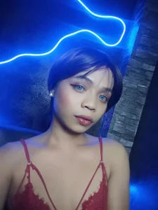 cristine_shopaShort hair, don't care.💕 Bild 5