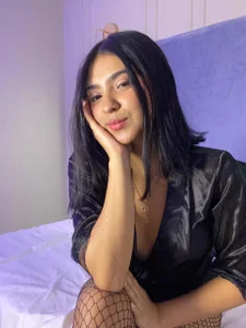 LiliRhodemml Public Pic 2