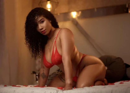 leslycarsson Ebony girl Immagine 