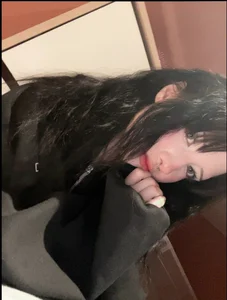 Rose_verby Public Pic 8