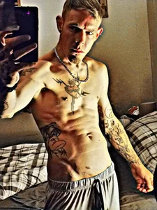 BuiltDifferently's XXX Nude Photo 3