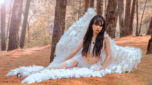 LadyLuminary "I'm warning you... my costume isn't the only thing that comes off easily." 😜🎃 Pic 8